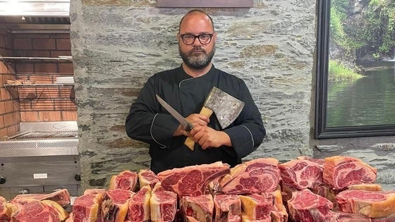 «Gran éxito» de las Jornadas del Chuletón y el Bacalao de Trasacar en el restaurante La Bolera de Colomera