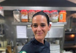 María Osuna en la cocina de Kudamm Edel.