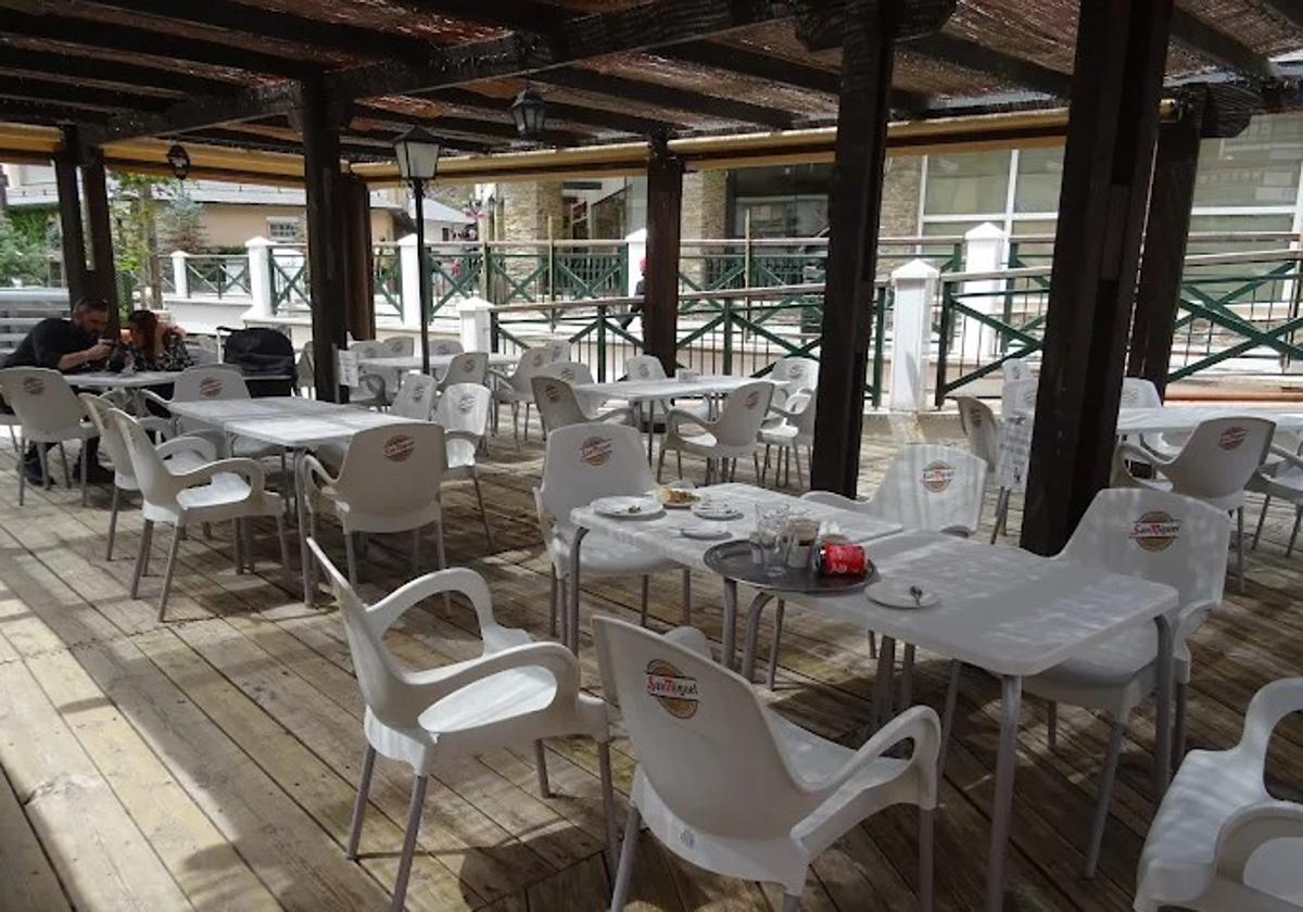 Terraza de La Bodega, pionero en Pradollano.