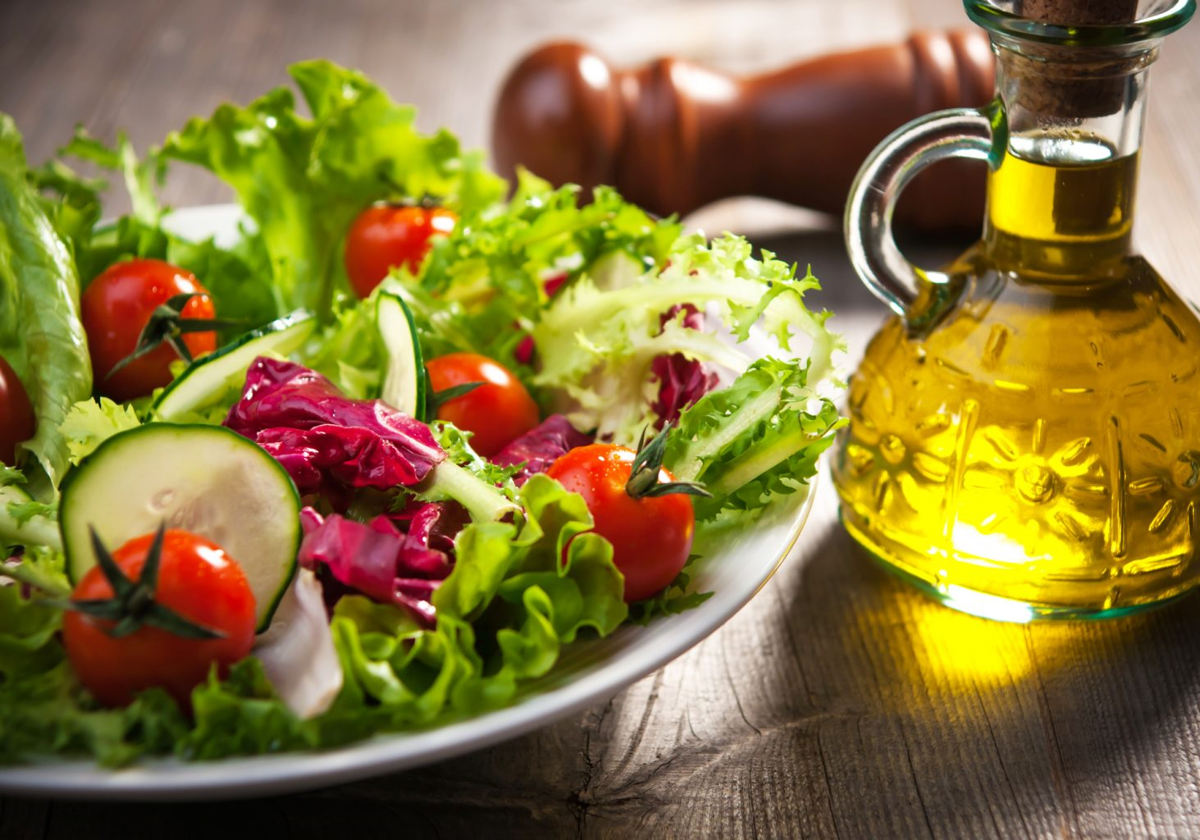 Ojo a las ensaladas de verduras crudas