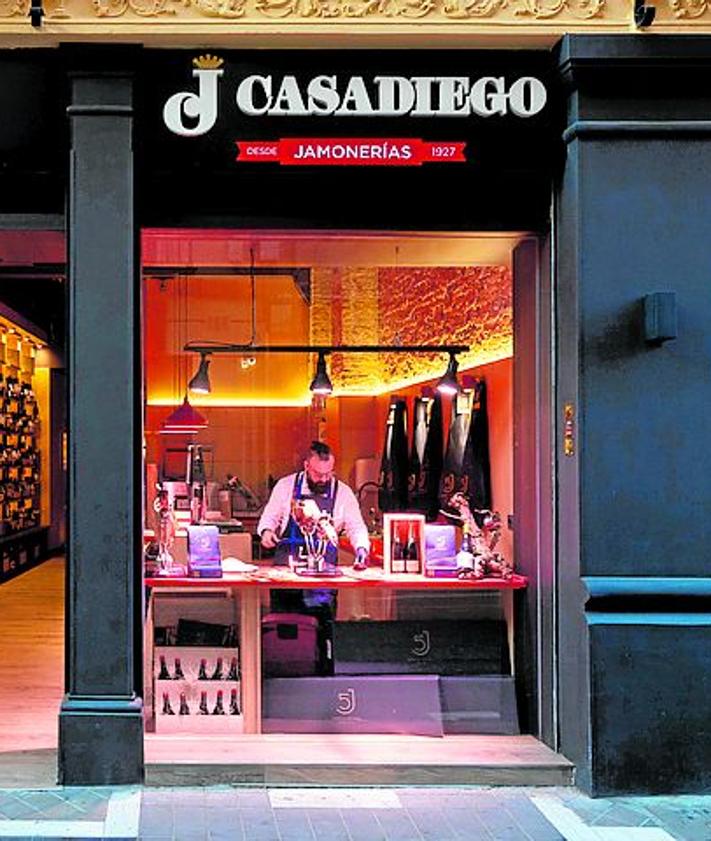 Imagen secundaria 2 - Carnes, vinos, chacinas y más cosas buenas