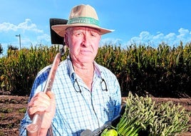 Uno de los agricultores que trabaja para la Cooperativa Los Fresnos