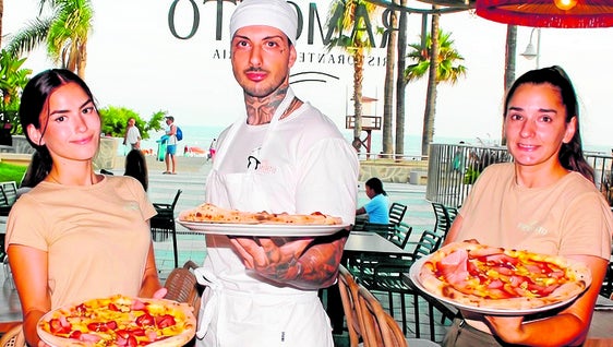 El italiano que ha revolucionado Almuñécar con un nuevo restaurante de pizzas auténticas