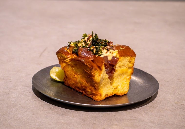 Imagen principal - VESO, el bar de siempre se reinventa como epicentro cultural y gastronómico del Realejo