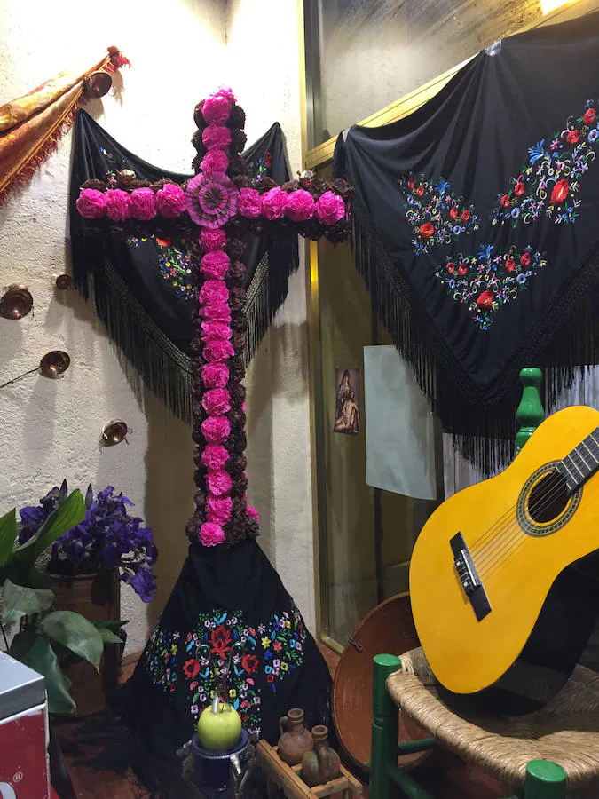 Escuela de Flamenco Jesús Montijano, Asociación de Vecinos Cristo de los Favores y Hermandad de la Esperanza, ganadores del concurso de Cruces 