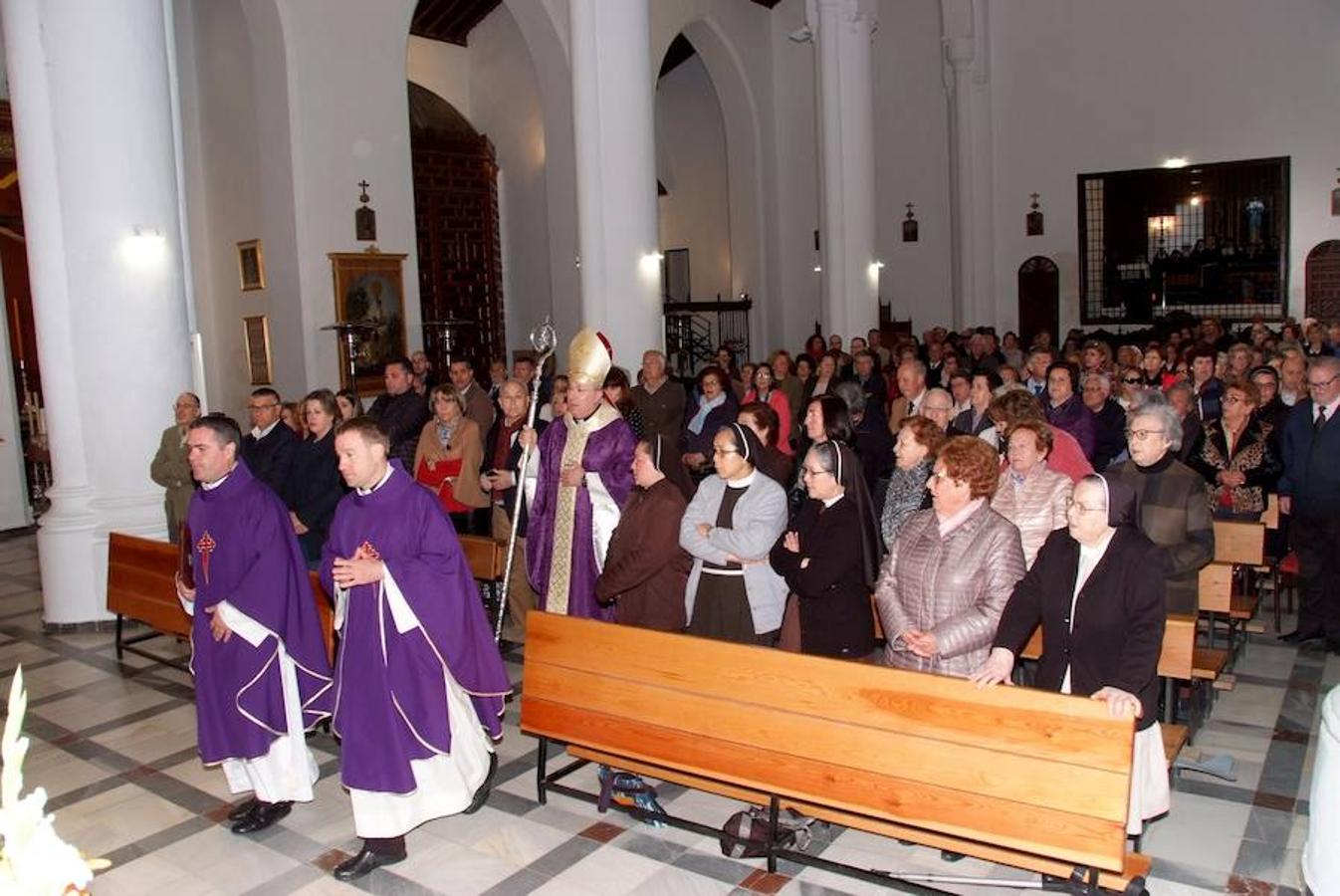 El convento de clausura de Santiago cierra por el traslado de sus cuatro monjas a Valladolidad. Las religiosas esperan volver.