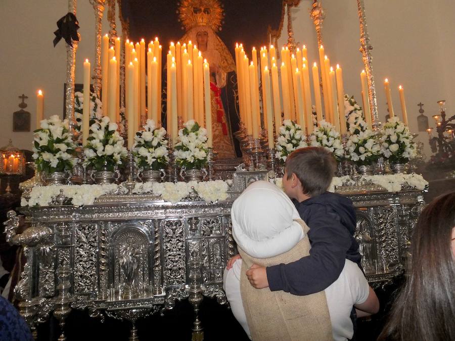 La Hermandad de las Lágrimas suspendió su estación y realizó una oración en el interior del templo.