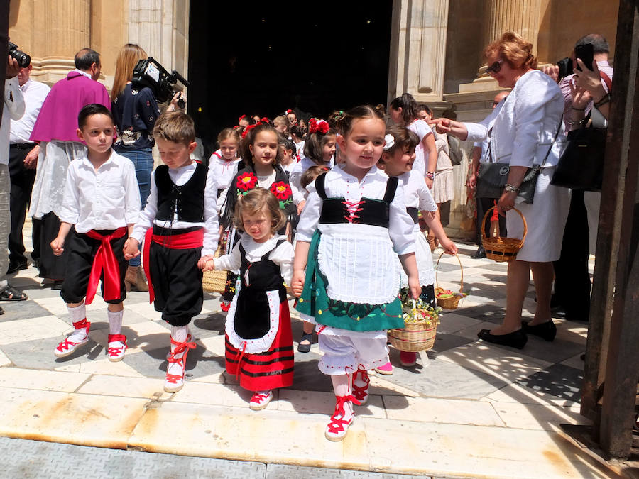 Guadix celebra la festividad de su patrón con la procesión de la imagen y reliquia del varón apostólico y primer obispo de la diócesis accitana. 