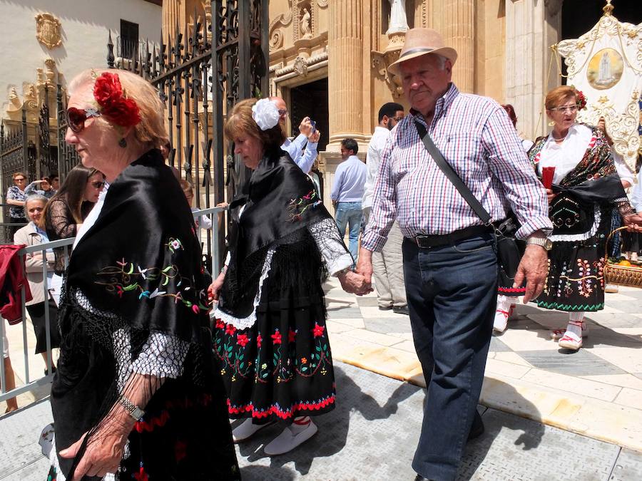 Guadix celebra la festividad de su patrón con la procesión de la imagen y reliquia del varón apostólico y primer obispo de la diócesis accitana. 
