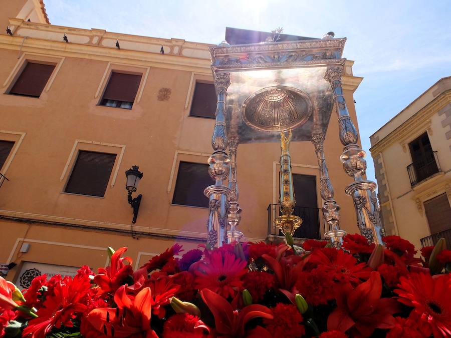 Guadix celebra la festividad de su patrón con la procesión de la imagen y reliquia del varón apostólico y primer obispo de la diócesis accitana. 