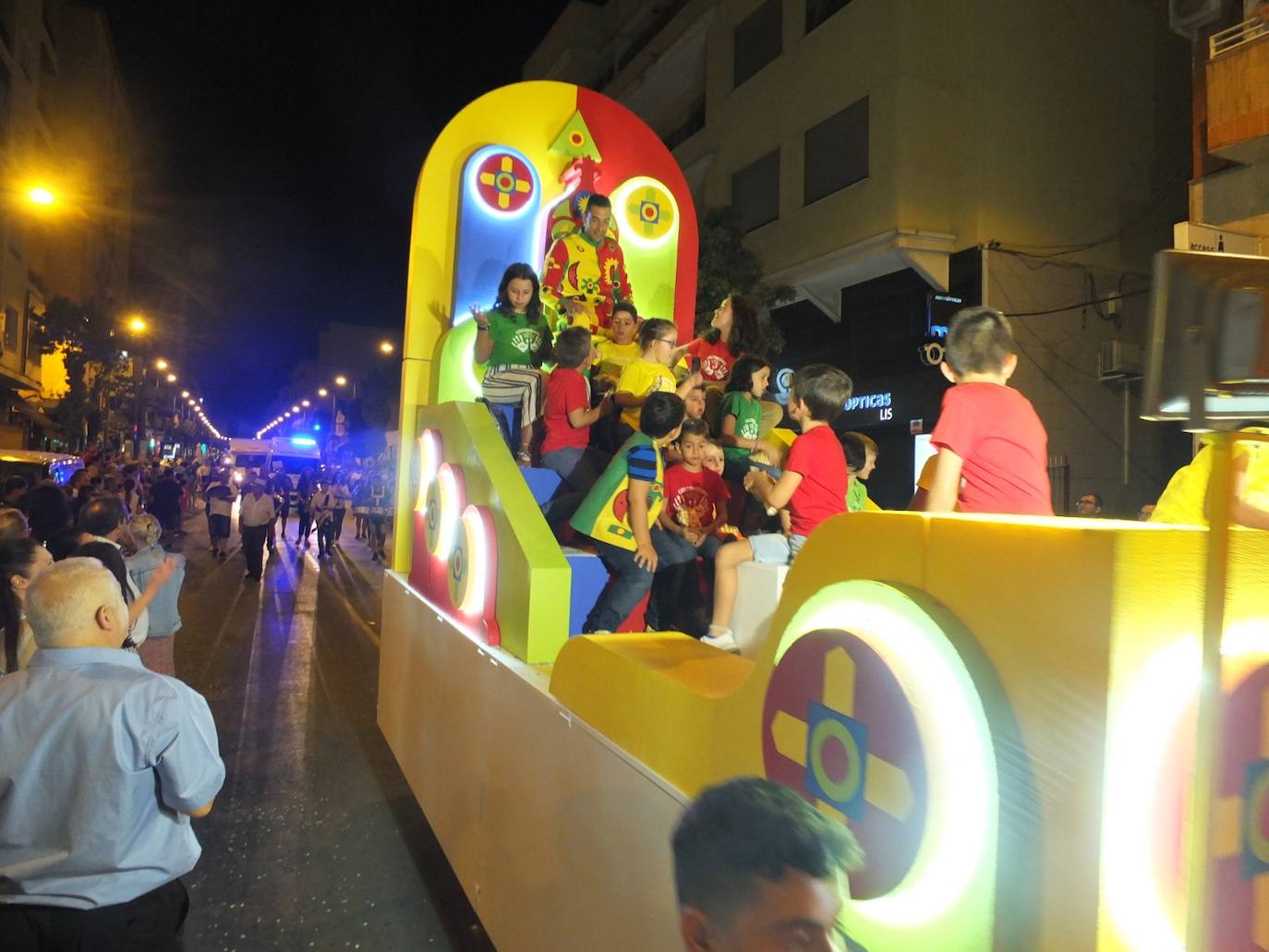 Cascamorras participó en el desfile. 
