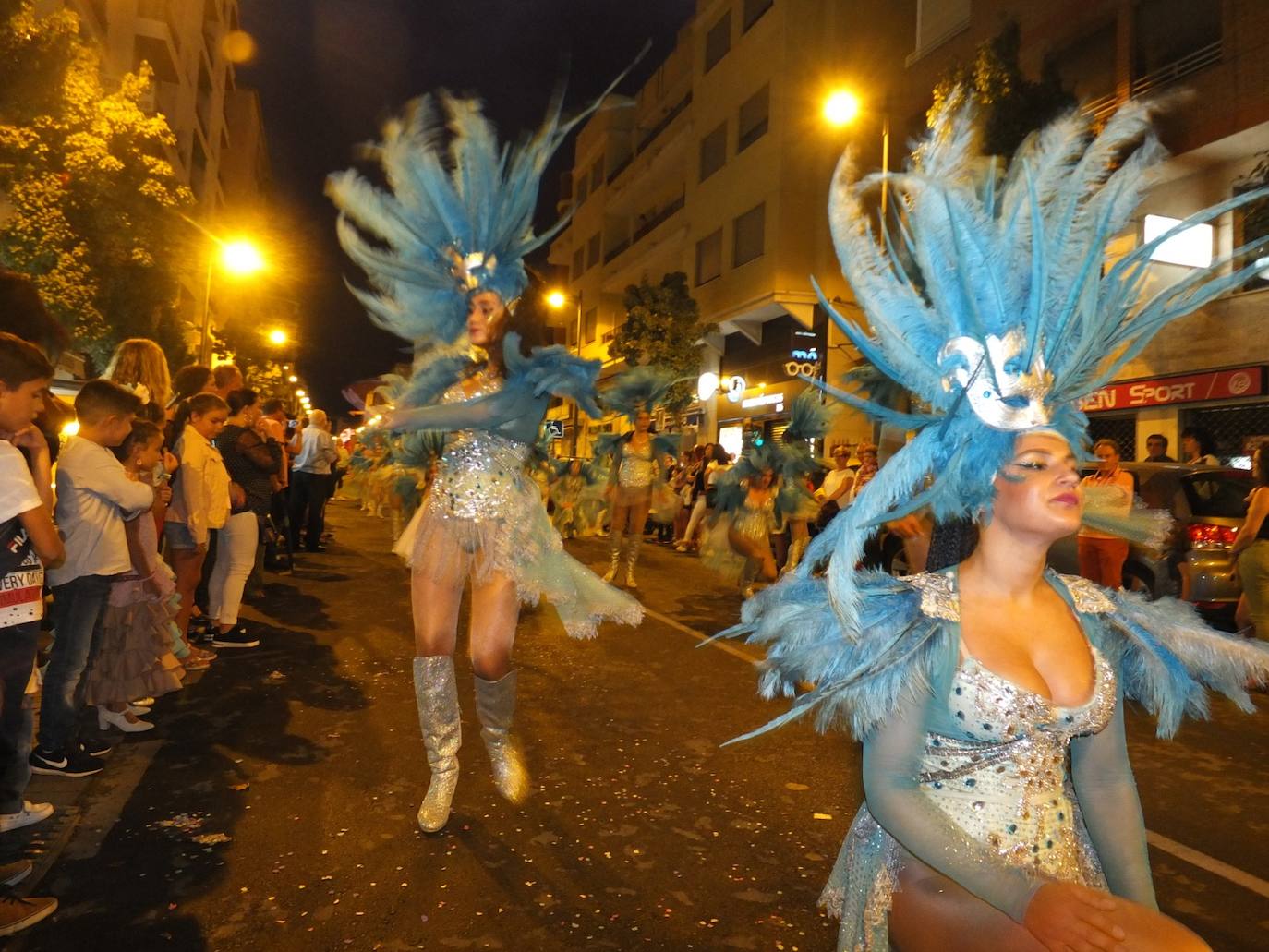 Cascamorras participó en el desfile. 