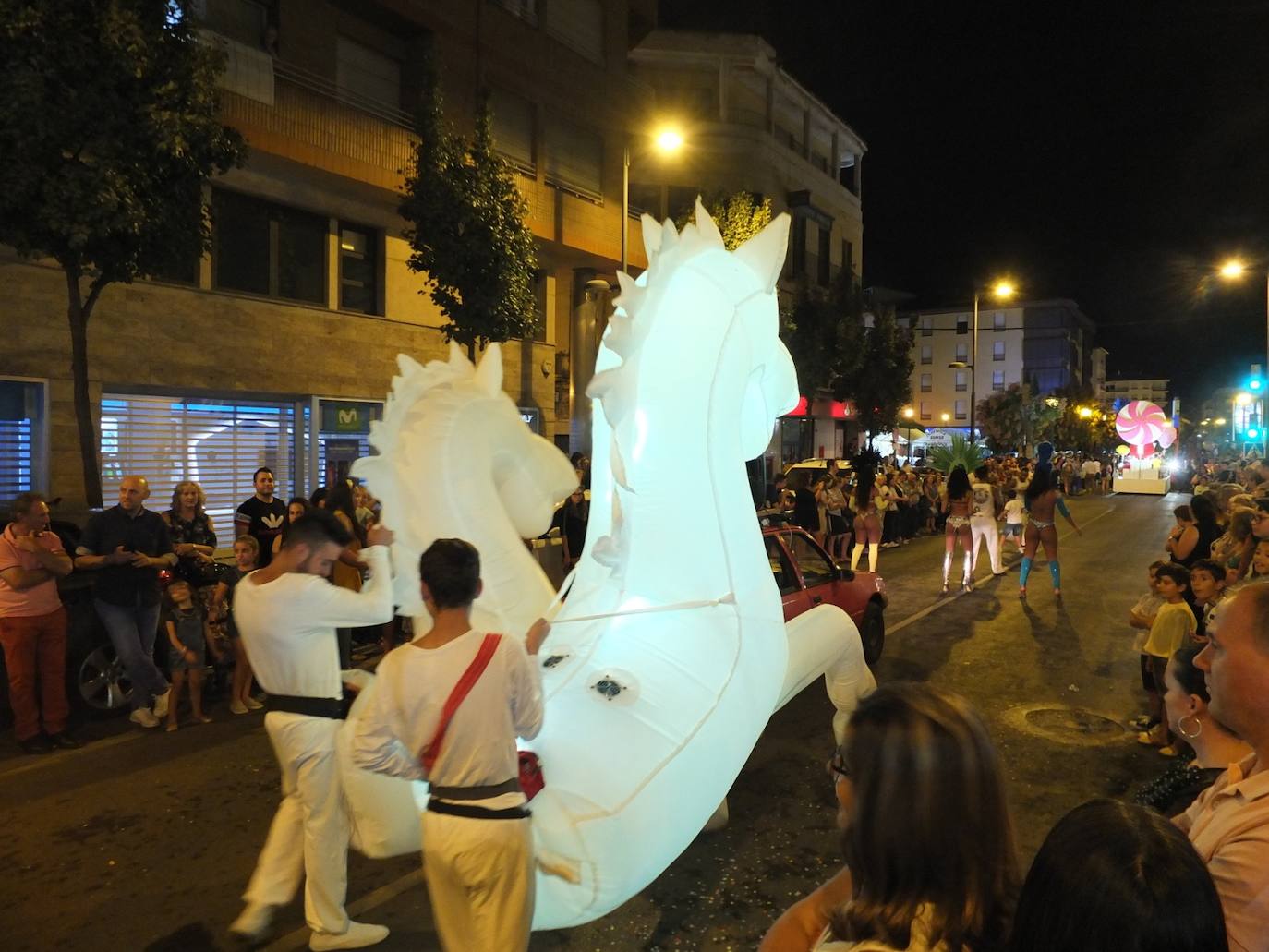 Cascamorras participó en el desfile. 