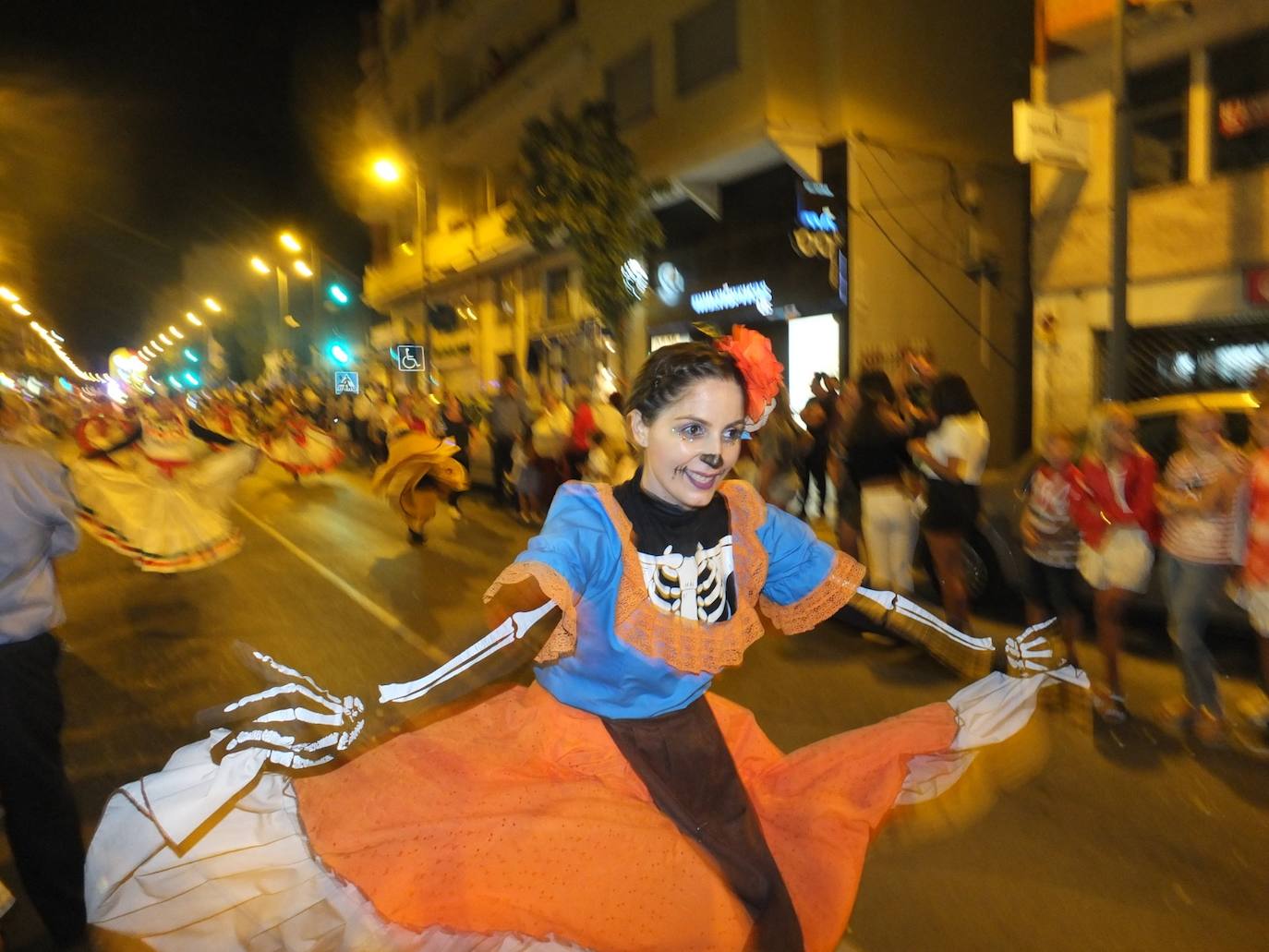 Cascamorras participó en el desfile. 