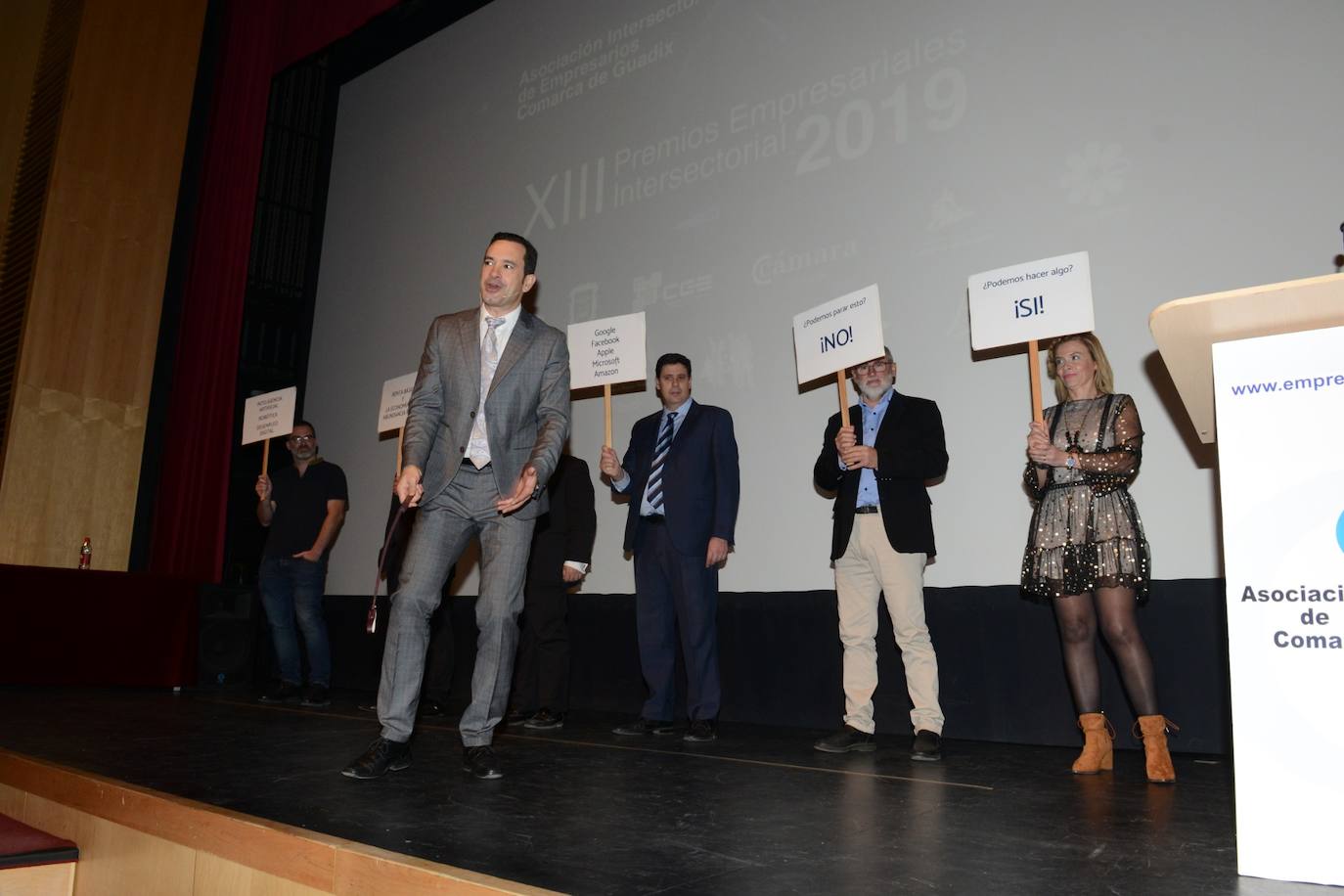 Entrega de los premios de la gala de la Asociación Intersectorial. 