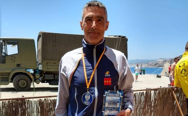 El nadador Ángel Blázquez, del Huétor Vega, octavo en la Vuelta a Ceuta Comandancia General