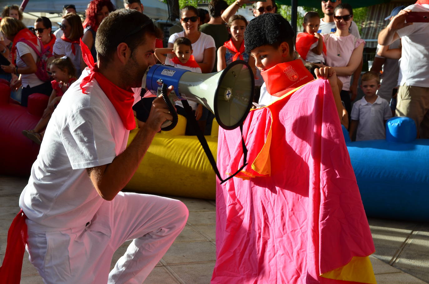 Los vecinos se volcaron en la gran novedad de las fiestas patronales de San Roque este año.