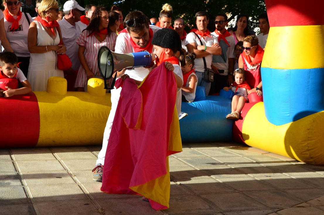 Los vecinos se volcaron en la gran novedad de las fiestas patronales de San Roque este año.