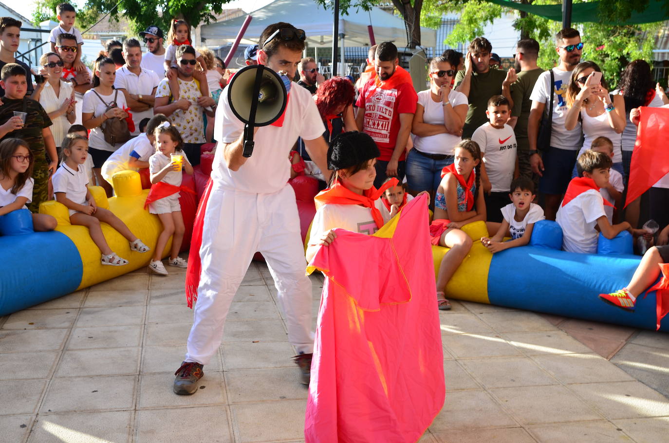 Los vecinos se volcaron en la gran novedad de las fiestas patronales de San Roque este año.
