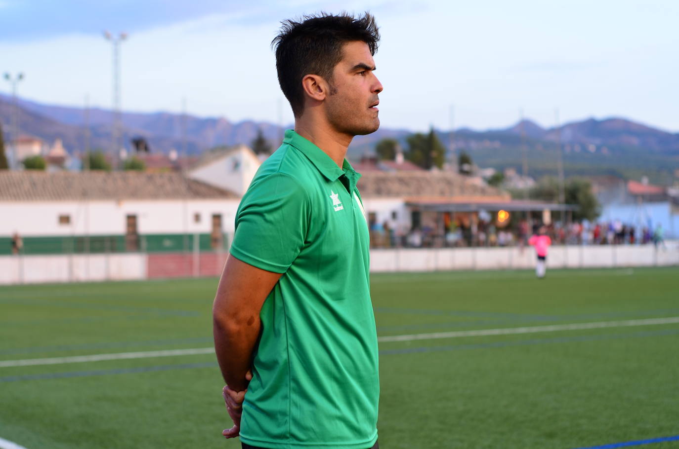 Los hueteños se estrenaron en casa esta temporada con un gran ambiente