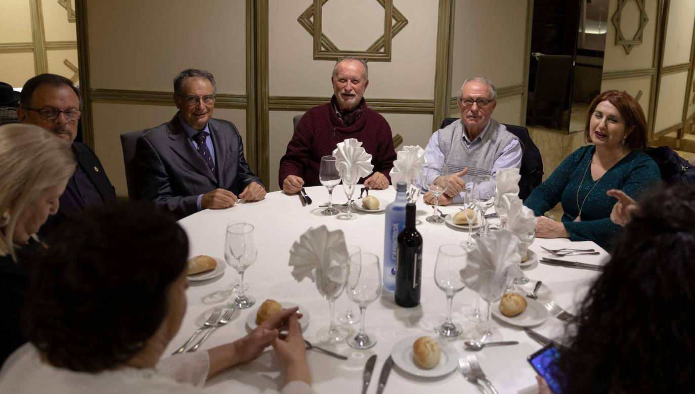 Fotos: La cena del grupo virtual 'No eres de Huétor Vega si no...'