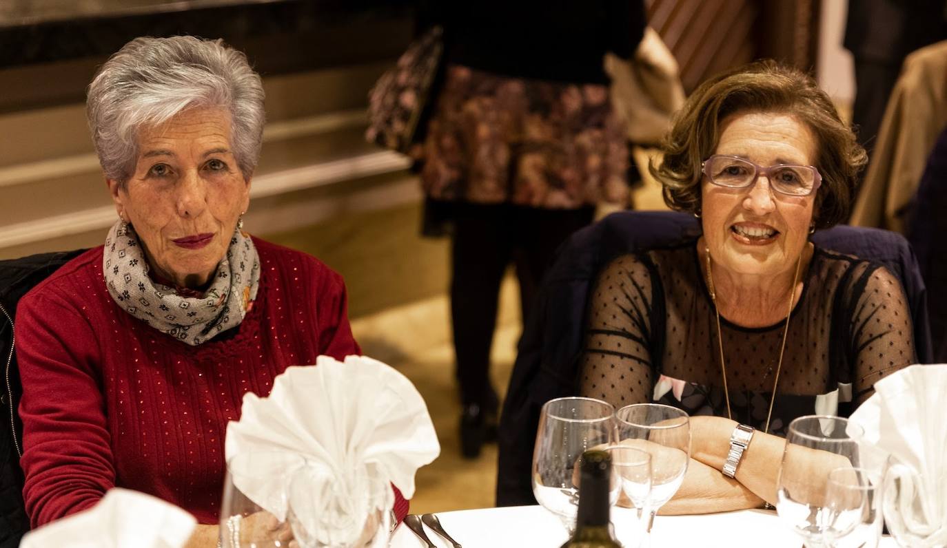 Fotos: La cena del grupo virtual 'No eres de Huétor Vega si no...'