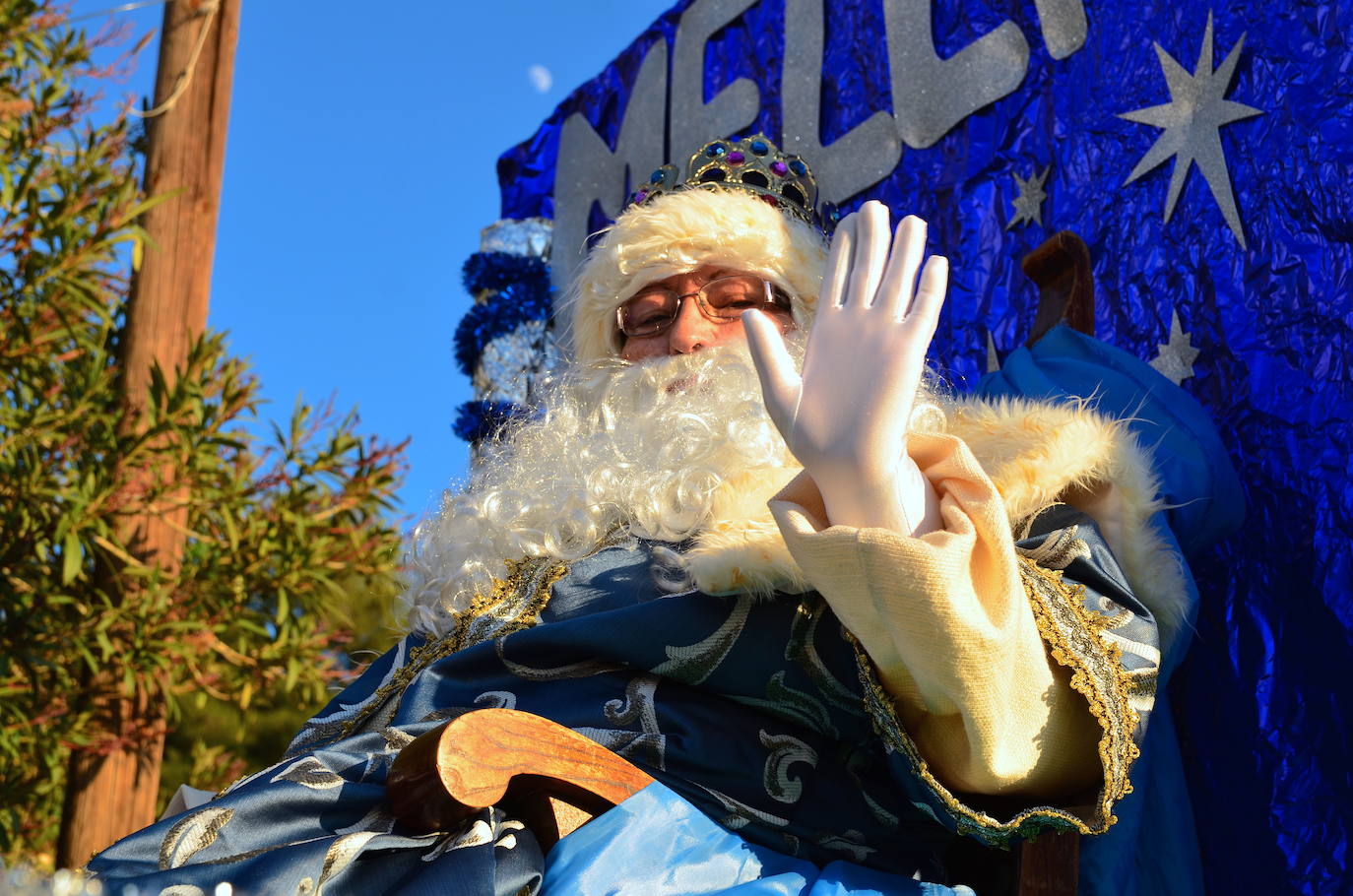 Fotos: Reyes Magos y personajes fantásticos en Huétor Vega