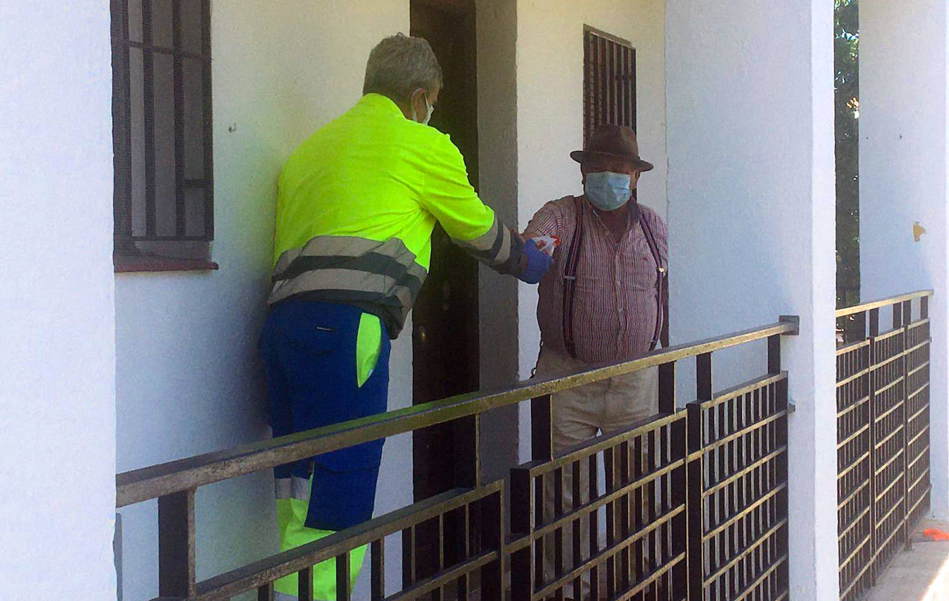 Fotos: El área de Mantenimiento, activa en Huétor Vega