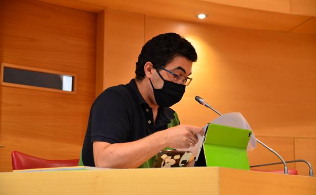 Rubén Puentes, portavoz de IU/Equo en el Ayuntamiento de Huétor Vega.