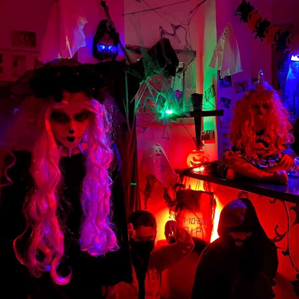 Fotos: Halloween desde casa en Huétor Vega