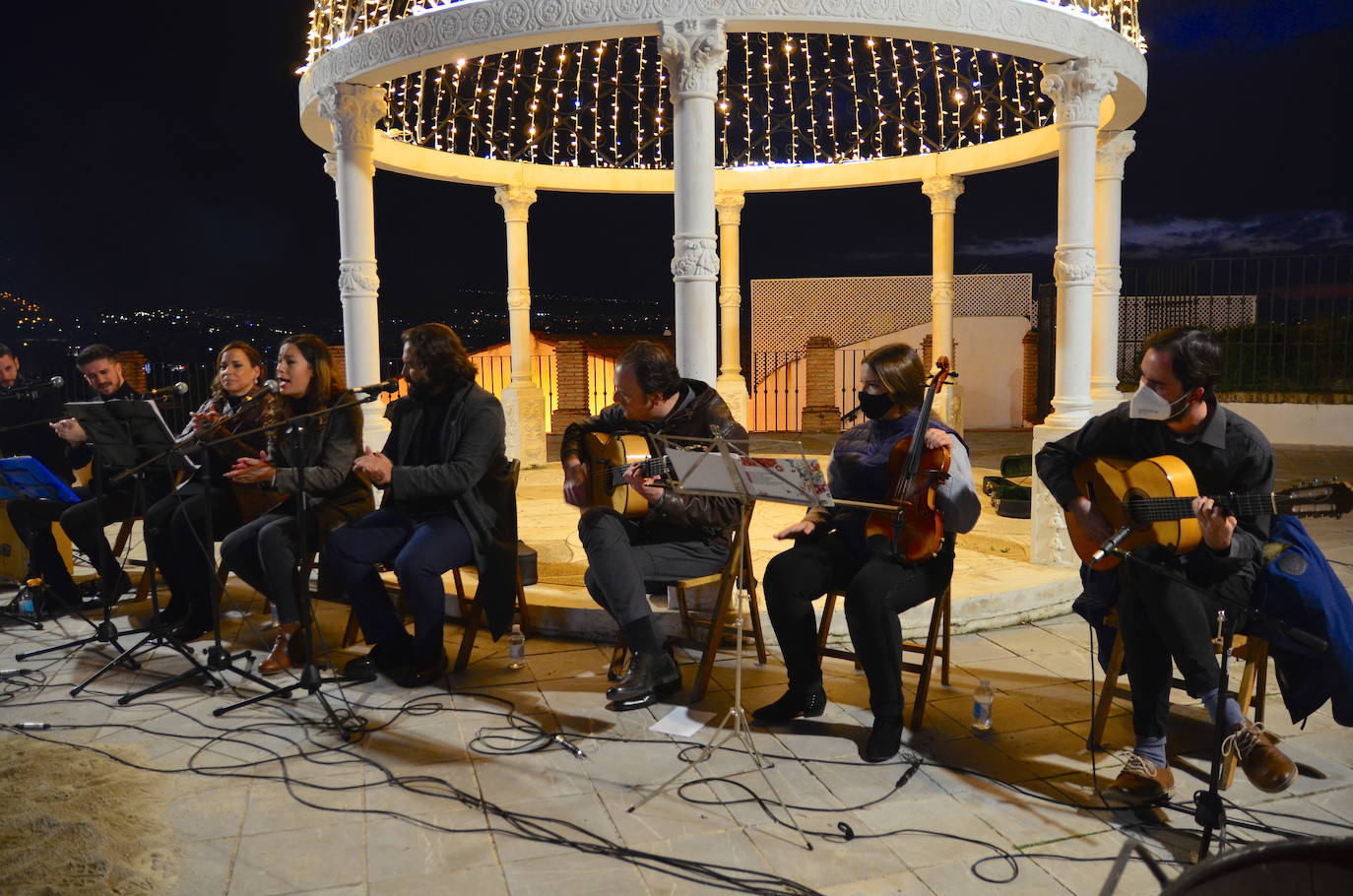 Fotos: Zambomba flamenca en Huétor Vega