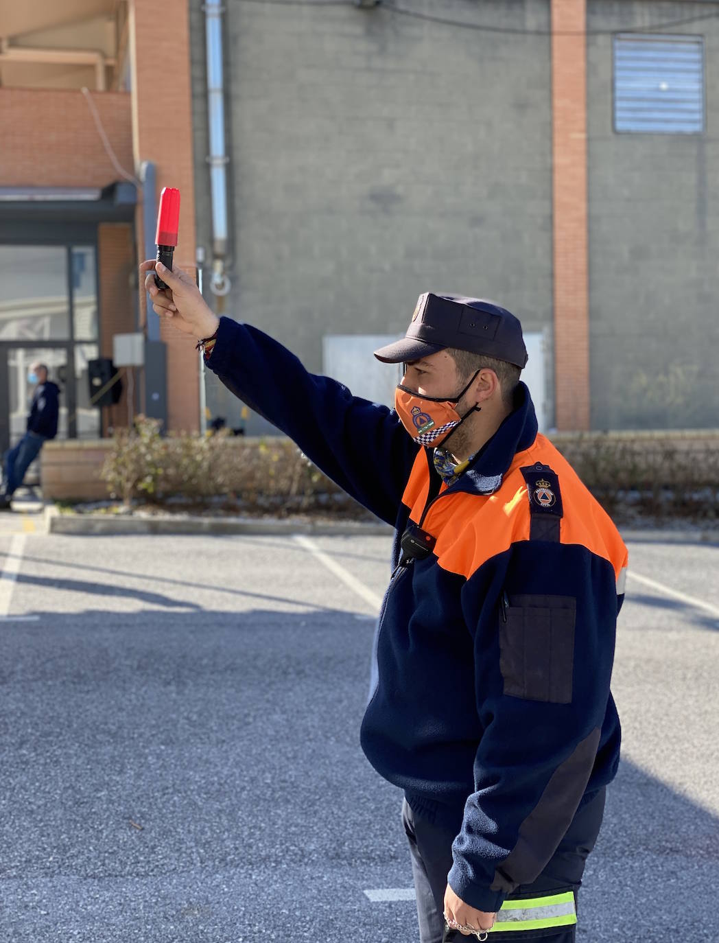 La visita más atípica de los Reyes Magos en Huétor Vega.