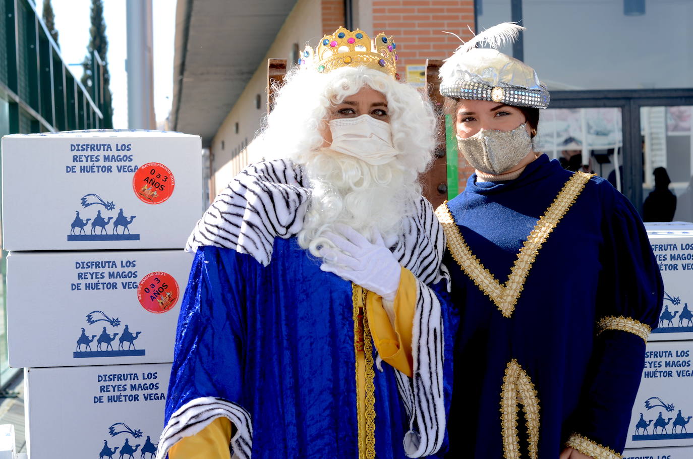 La visita más atípica de los Reyes Magos en Huétor Vega.
