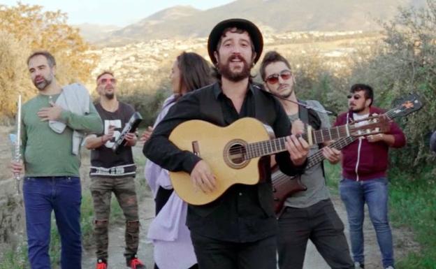 Uno de los momentos de 'Voy a inventar un camino'.