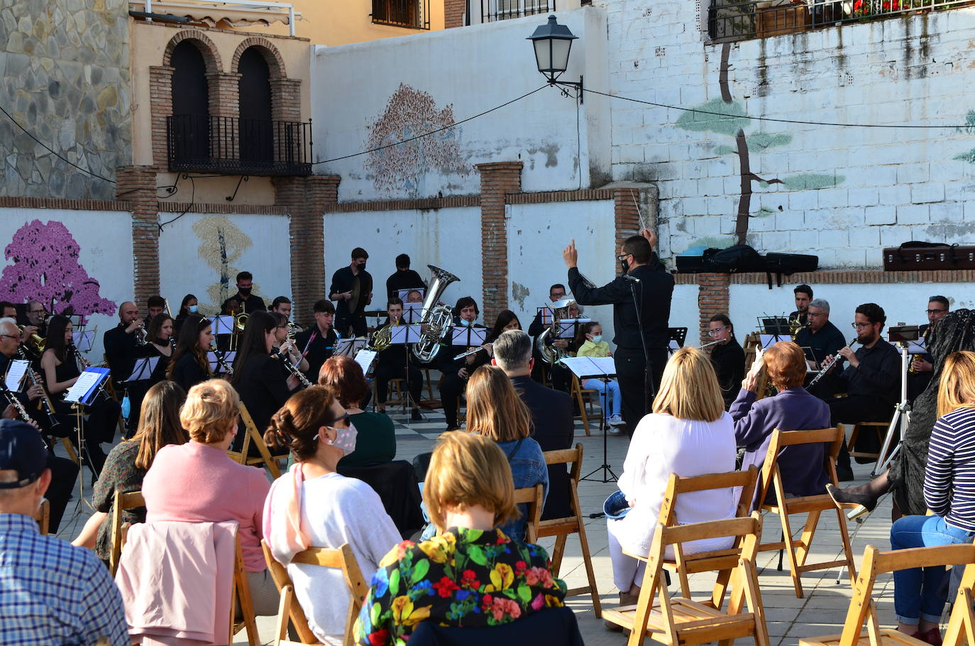 Concierto de la Banda de Música de Huétor Vega en Jueves Santo.
