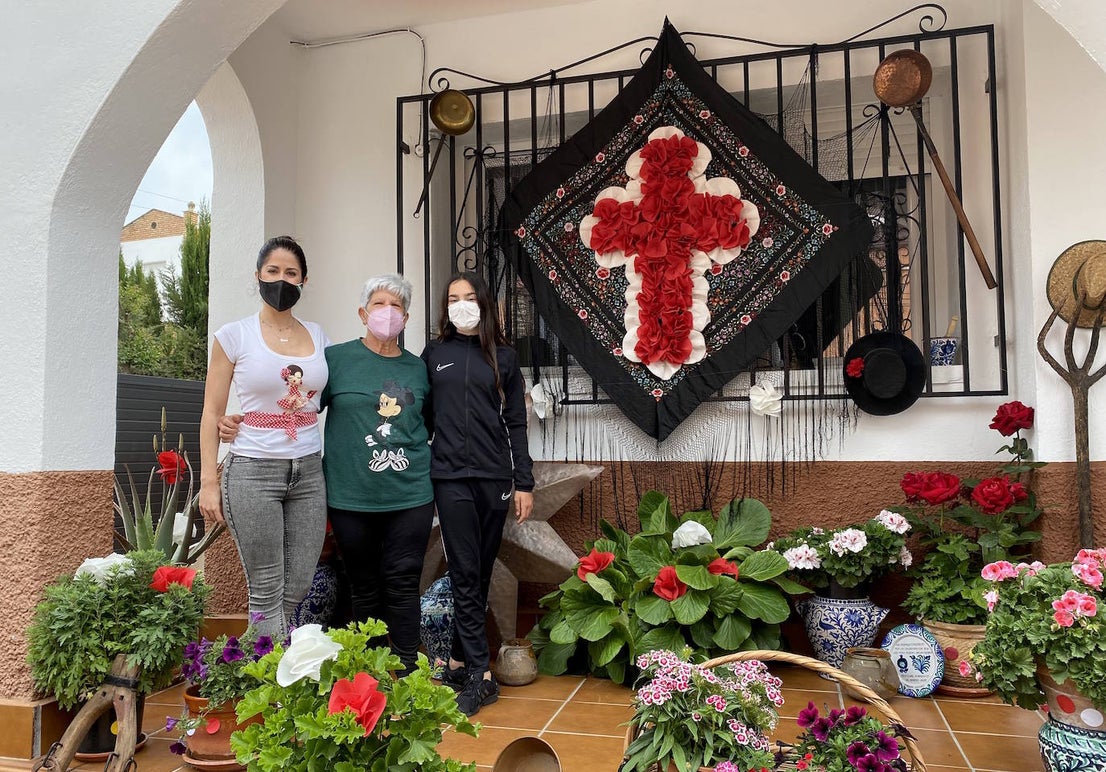 Cruz en la calle Martinete.
