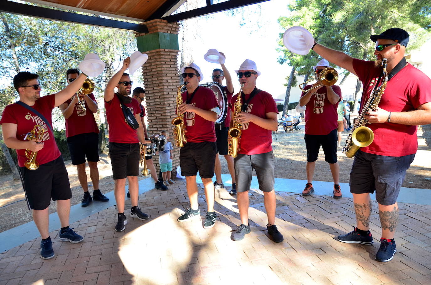 Fotos: Churros, chocolate y charanga en Huétor Vega