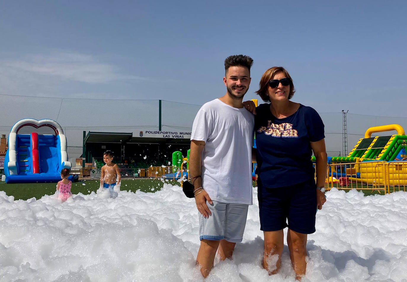 ‘DiverVega’, una iniciativa de las concejalías de Juventud y Deportes, en el campo de fútbol.