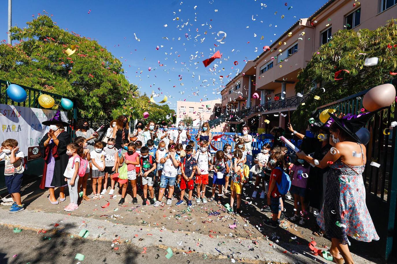 Fotos: La delegada de Educación asiste a la vuelta al 'cole' en Huétor Vega