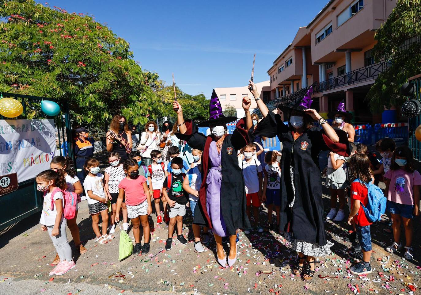 Fotos: La delegada de Educación asiste a la vuelta al 'cole' en Huétor Vega