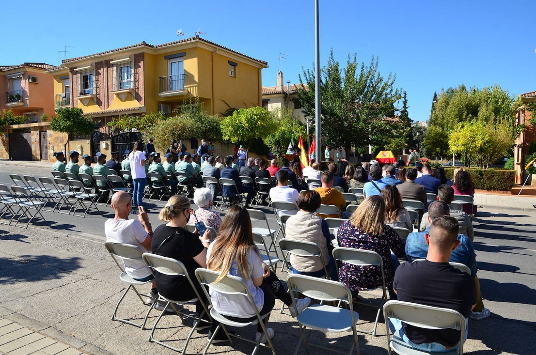 Fotos: Inauguración del monolito y la plaza en memoria del agente Arcos en Huétor Vega