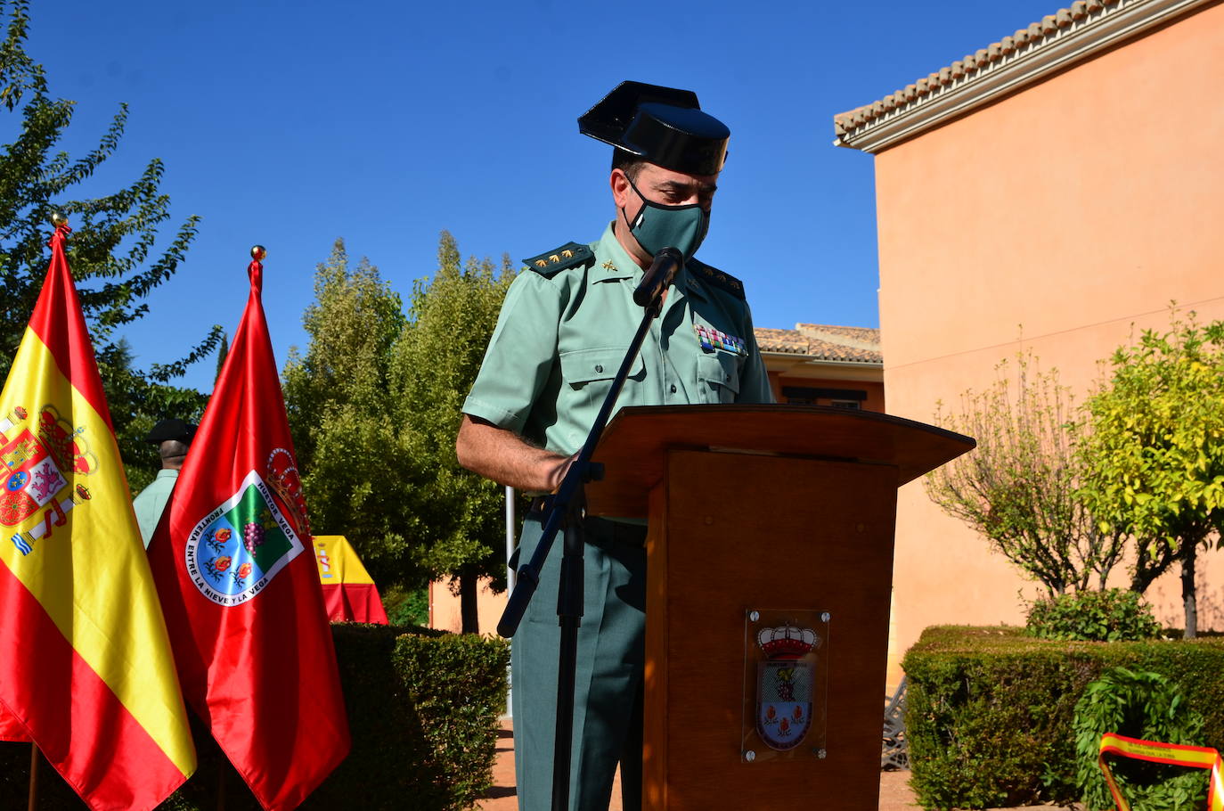 Fotos: Inauguración del monolito y la plaza en memoria del agente Arcos en Huétor Vega
