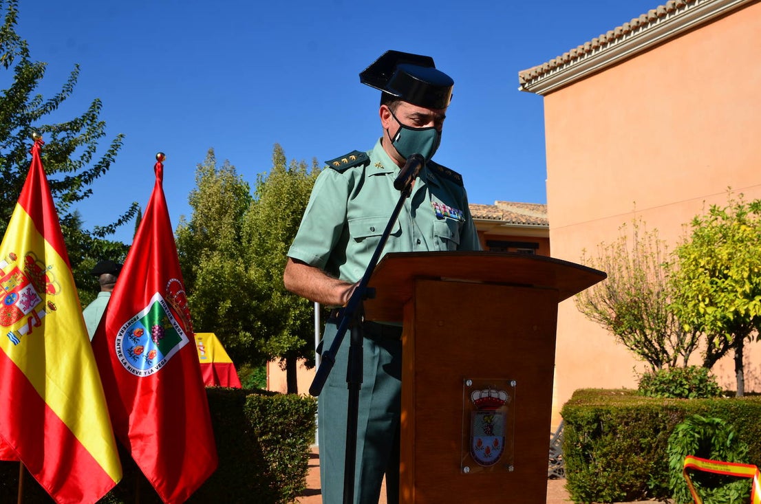 Fotos: Inauguración del monolito y la plaza en memoria del agente Arcos en Huétor Vega