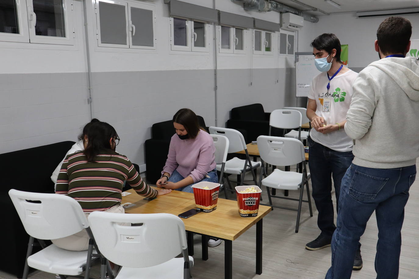 Fotos: Juegos 'sin cobertura' en el Espacio Joven de Huétor