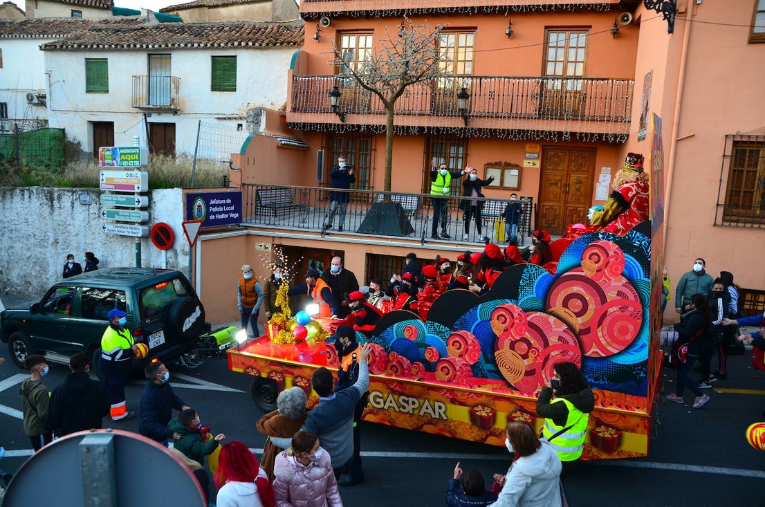 Fotos: La cabalgata volvió a recorrer Huétor Vega