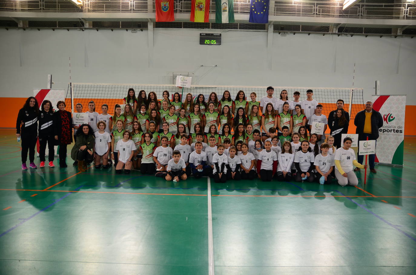 Presentación del club al completo, en el pabellón La Libertad.