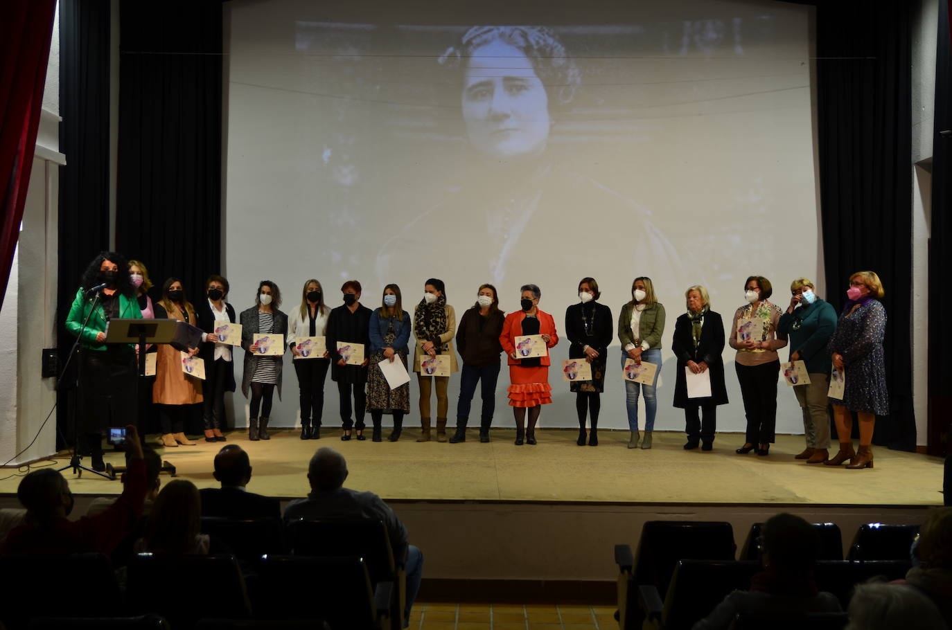 Fotos: Homenaje a las mujeres concejalas en la historia de Huétor Vega