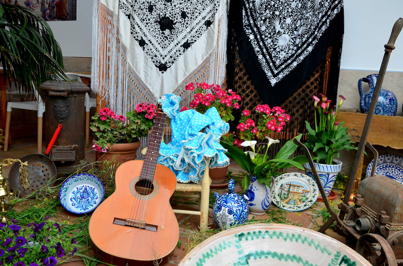 Cruz del Mesón La Bodega, tercer premio del concurso municipal.