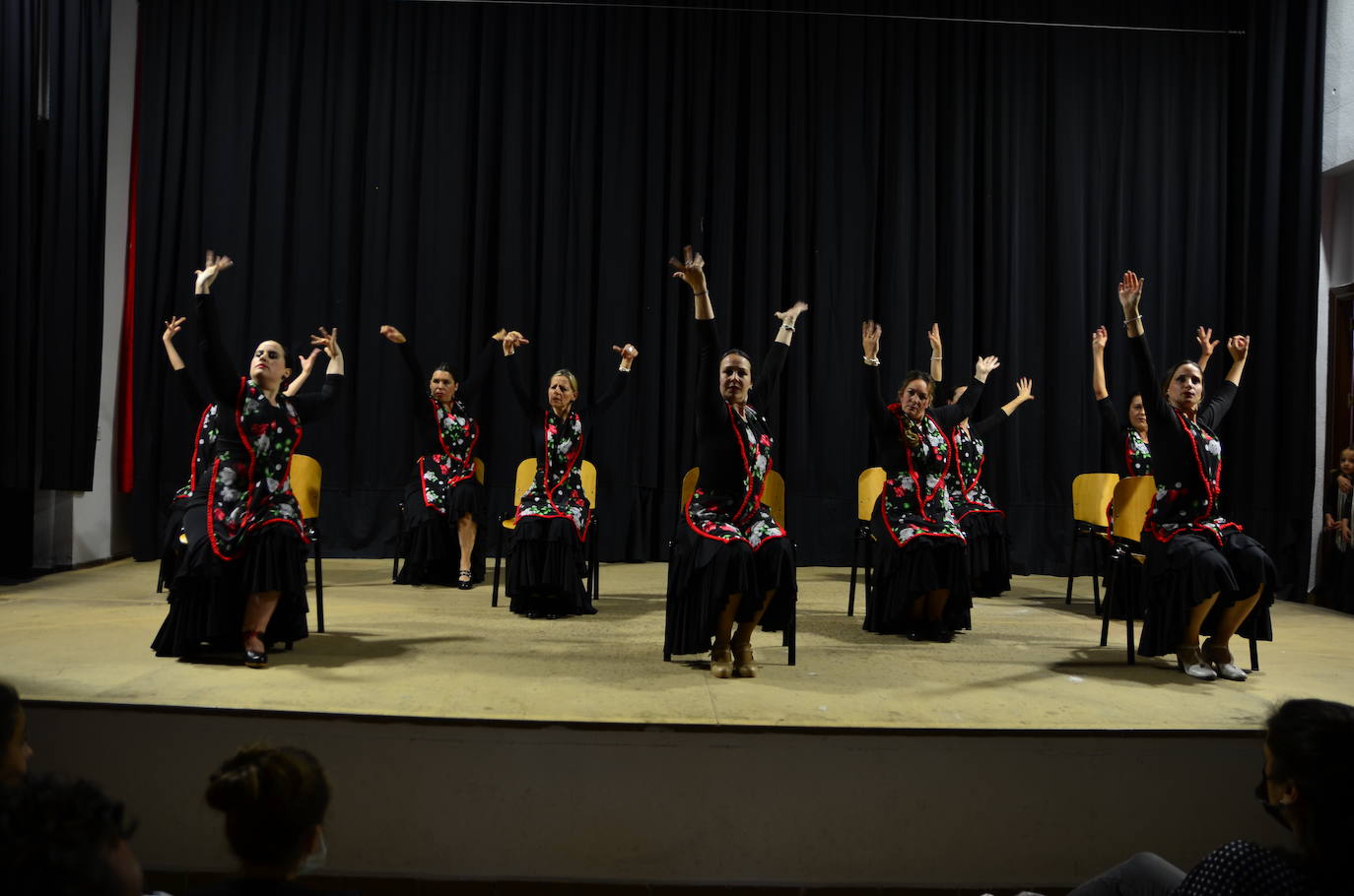 Grupos de baile flamenco de la Escuela de Música y Danza de Huétor Vega.