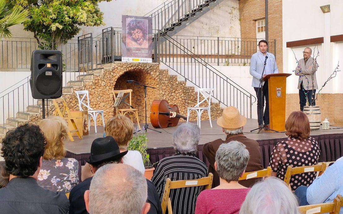 Presentación del libro 'Zaafra, una mirada cercana' en Huétor Vega.
